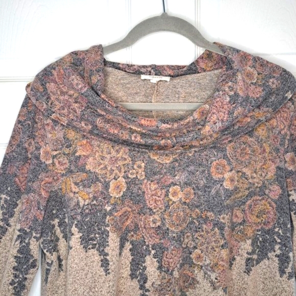 Maurices Cowl Neck Sharkbite Floral Print Neutral Sweater Tunic Size XL - Picture 3 of 5